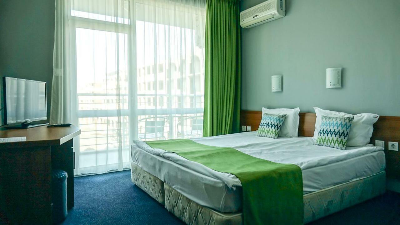 Arena Hotel Primorsko Ngoại thất bức ảnh